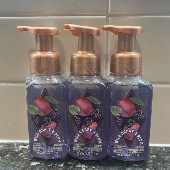 3 Wild Berry & Plum Gentle Foaming Hand Soap Bath & Body Works 8.75 fl - Picture 1 of 1